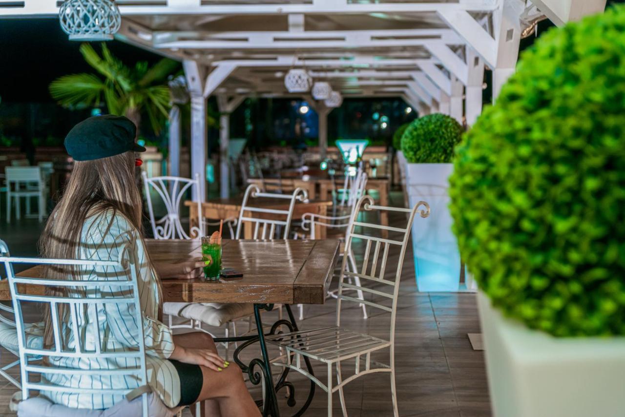 Hotel Ges Mamaia Kültér fotó